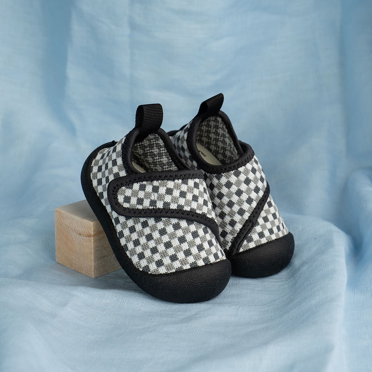 Duckies Velcro Pepper Checker