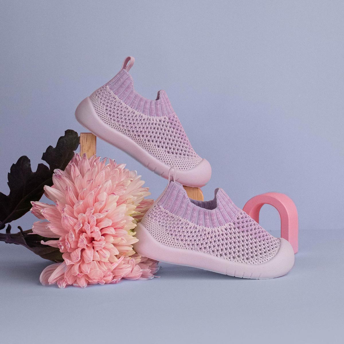 Comfortable lightweight duckies shoes