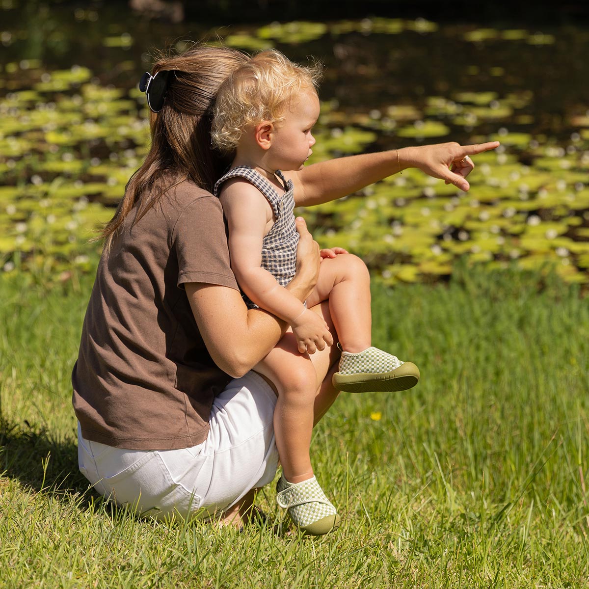 Duckies Velcro Apple Checker