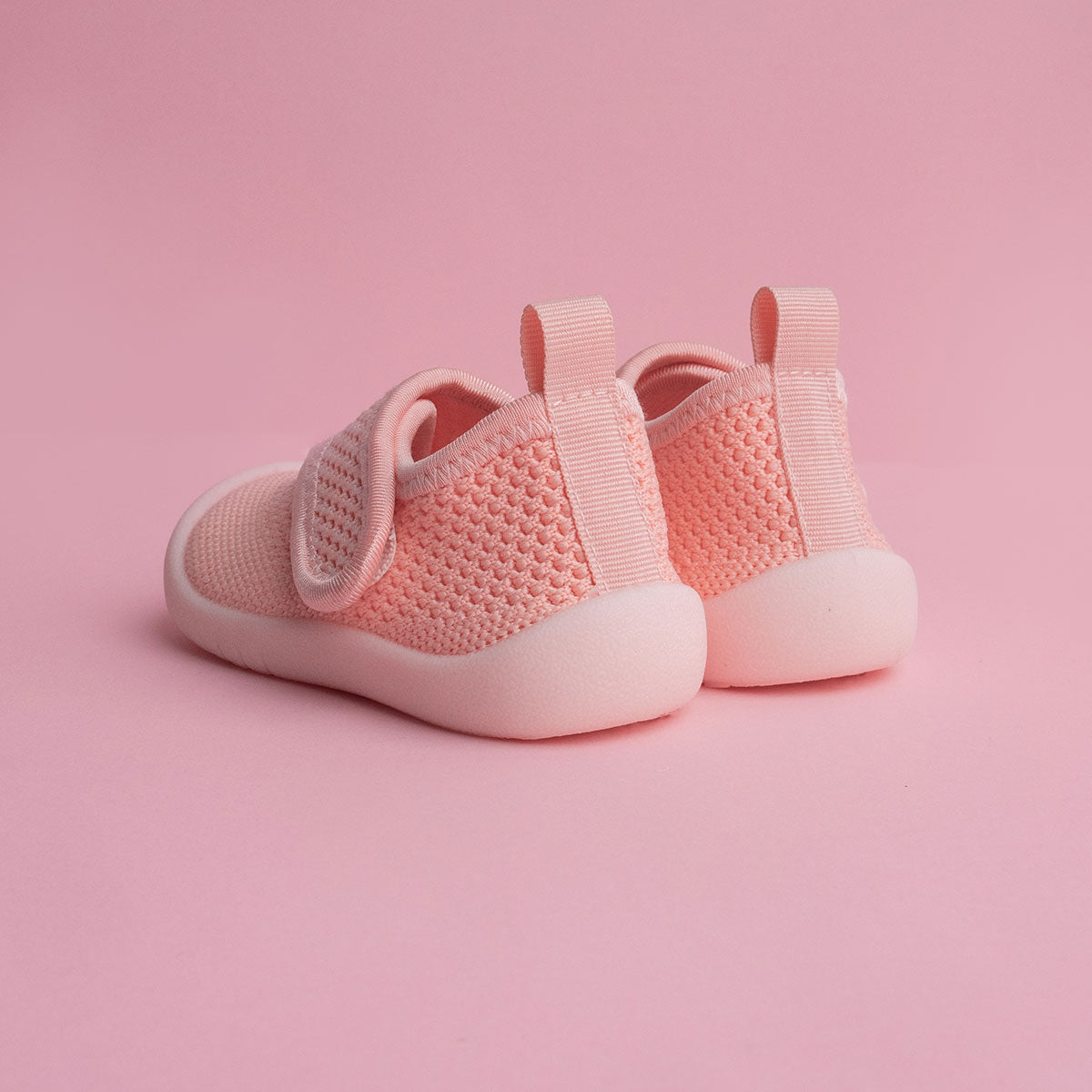 duckies Velcro pink shoes 