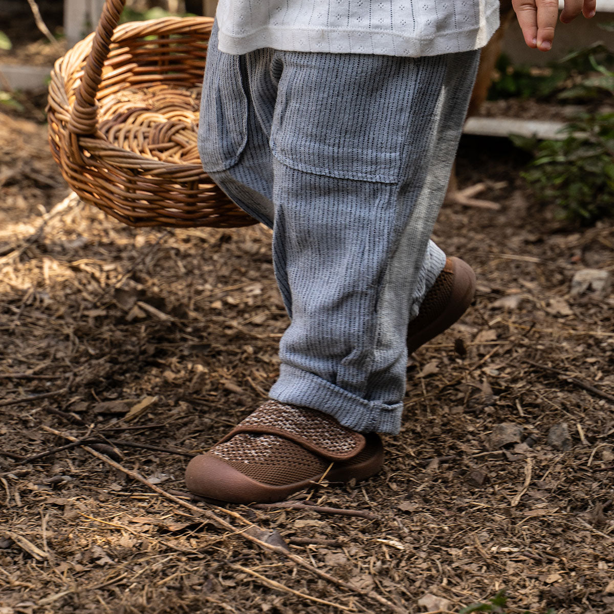 Duckies Velcro Walnut